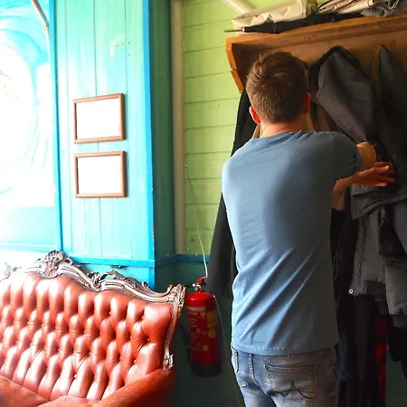 The Flying Pig Age 18 To 40 Vandrarhem