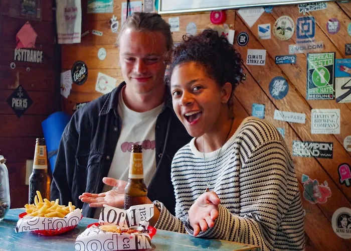 The Flying Pig Age 18 To 40 ノールトウェイク