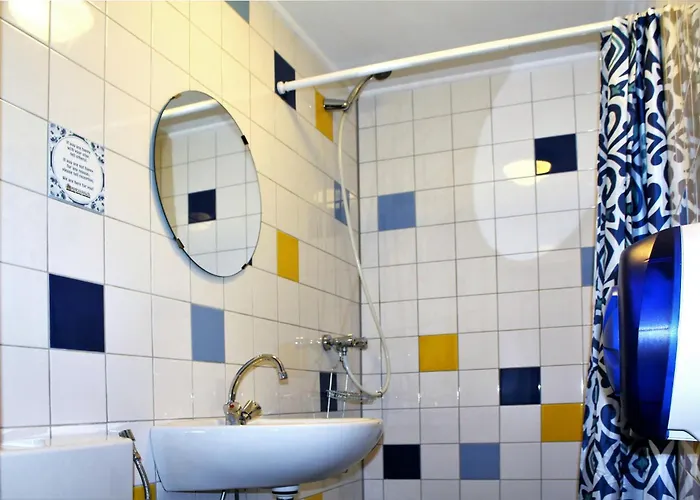 The Flying Pig Age 18 To 40