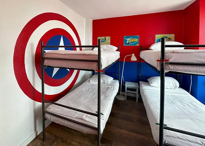 אכסניה The Flying Pig Age 18 To 40