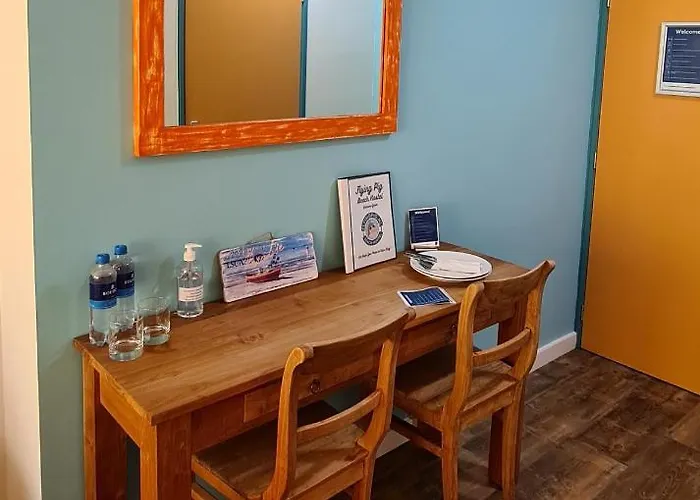 The Flying Pig Age 18 To 40 Hostel Noordwijk