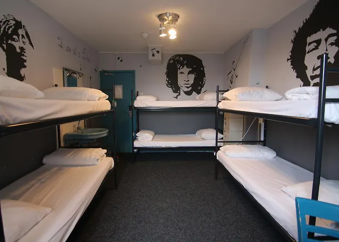 The Flying Pig Age 18 To 40 Hostel Noordwijk