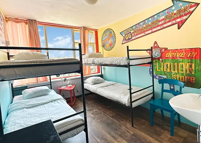 Hostel The Flying Pig Age 18 To 40 *