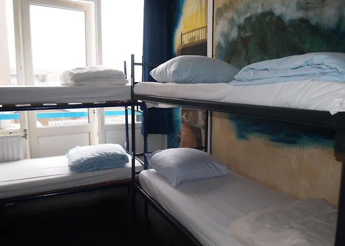 The Flying Pig Age 18 To 40 Hostel Noordwijk